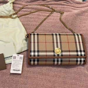 NWT Burberry Hannah Shoulder Bag